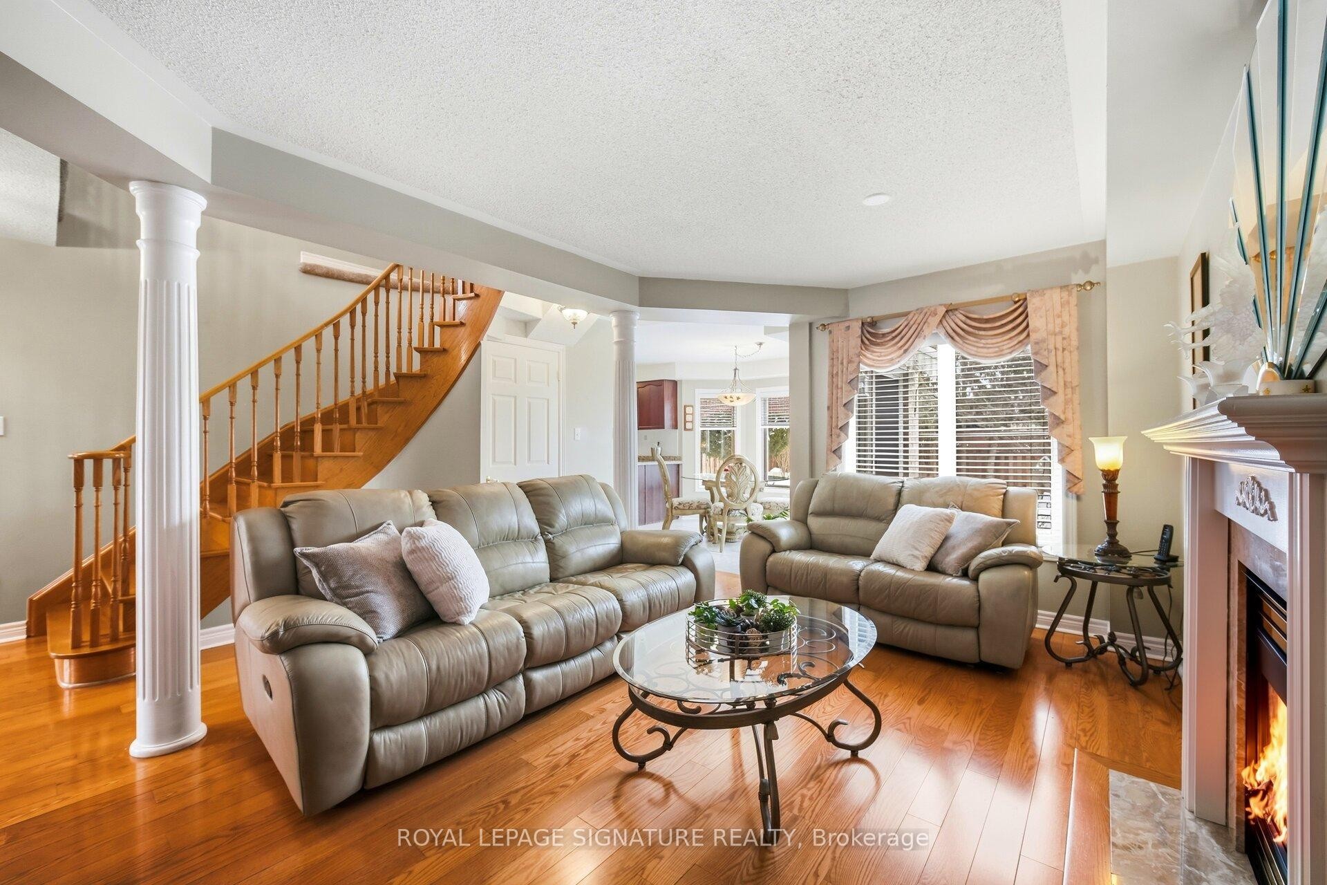 52 Durham Street, Halton Hills, ON - Indoor Photo Showing Living Room With Fireplace