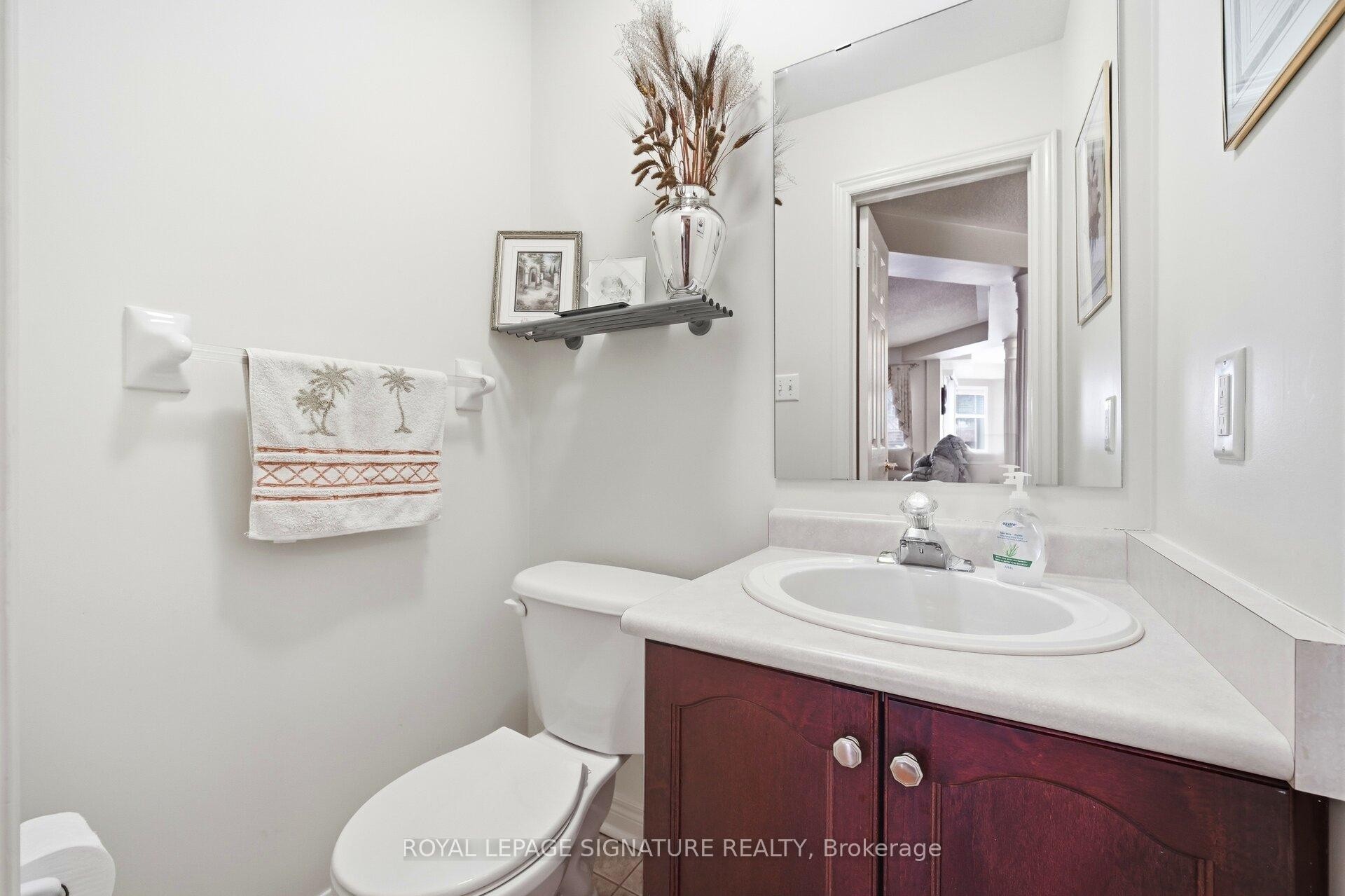 52 Durham Street, Halton Hills, ON - Indoor Photo Showing Bathroom