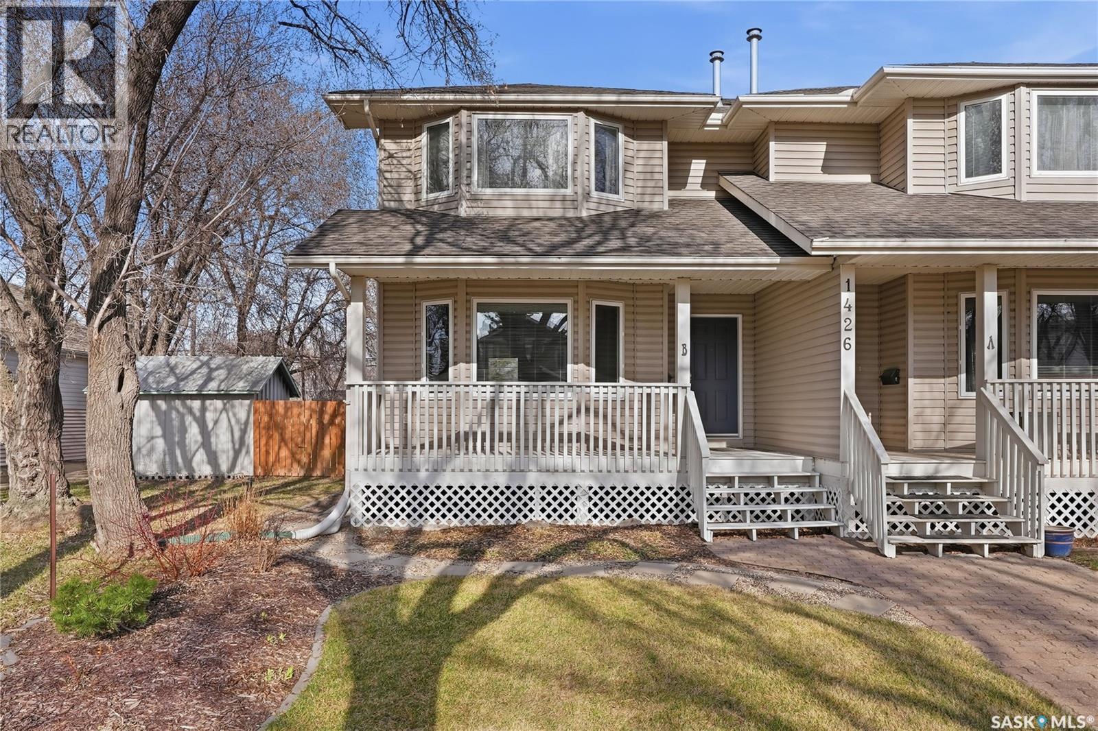 1426B C Avenue N, Saskatoon, SK - Outdoor With Deck Patio Veranda