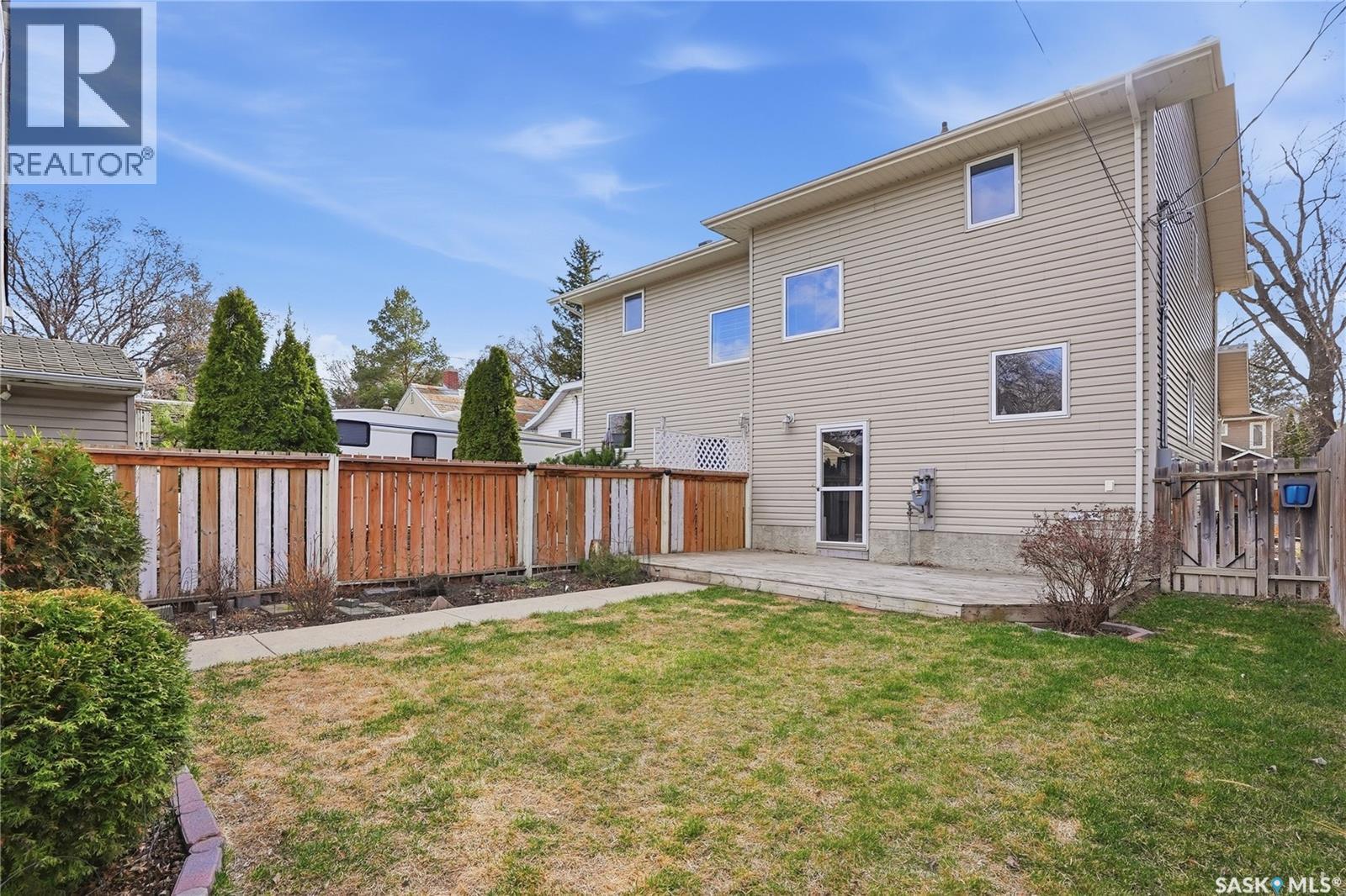 1426B C Avenue N, Saskatoon, SK - Outdoor