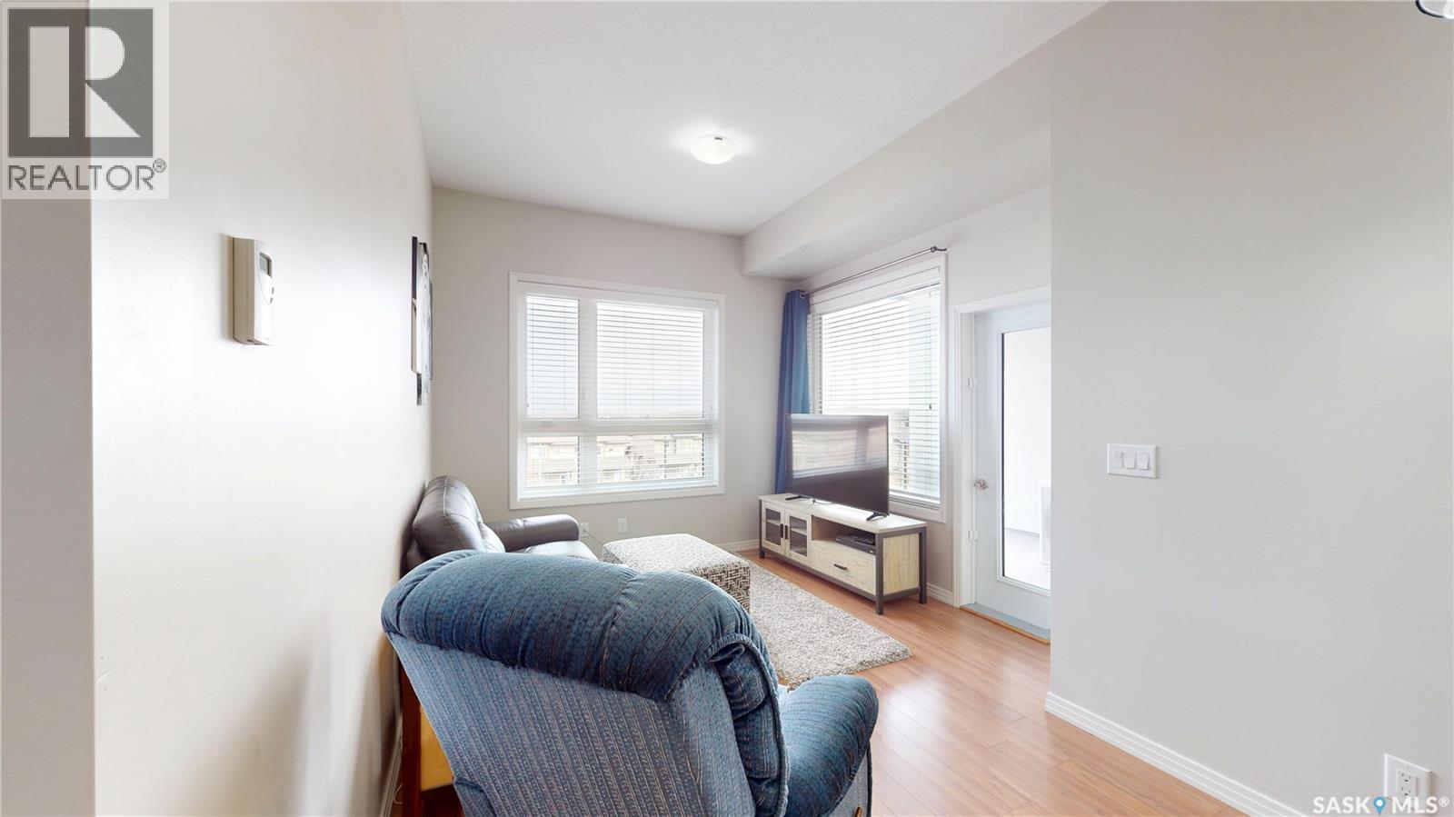 312 235 Evergreen Square, Saskatoon, SK - Indoor