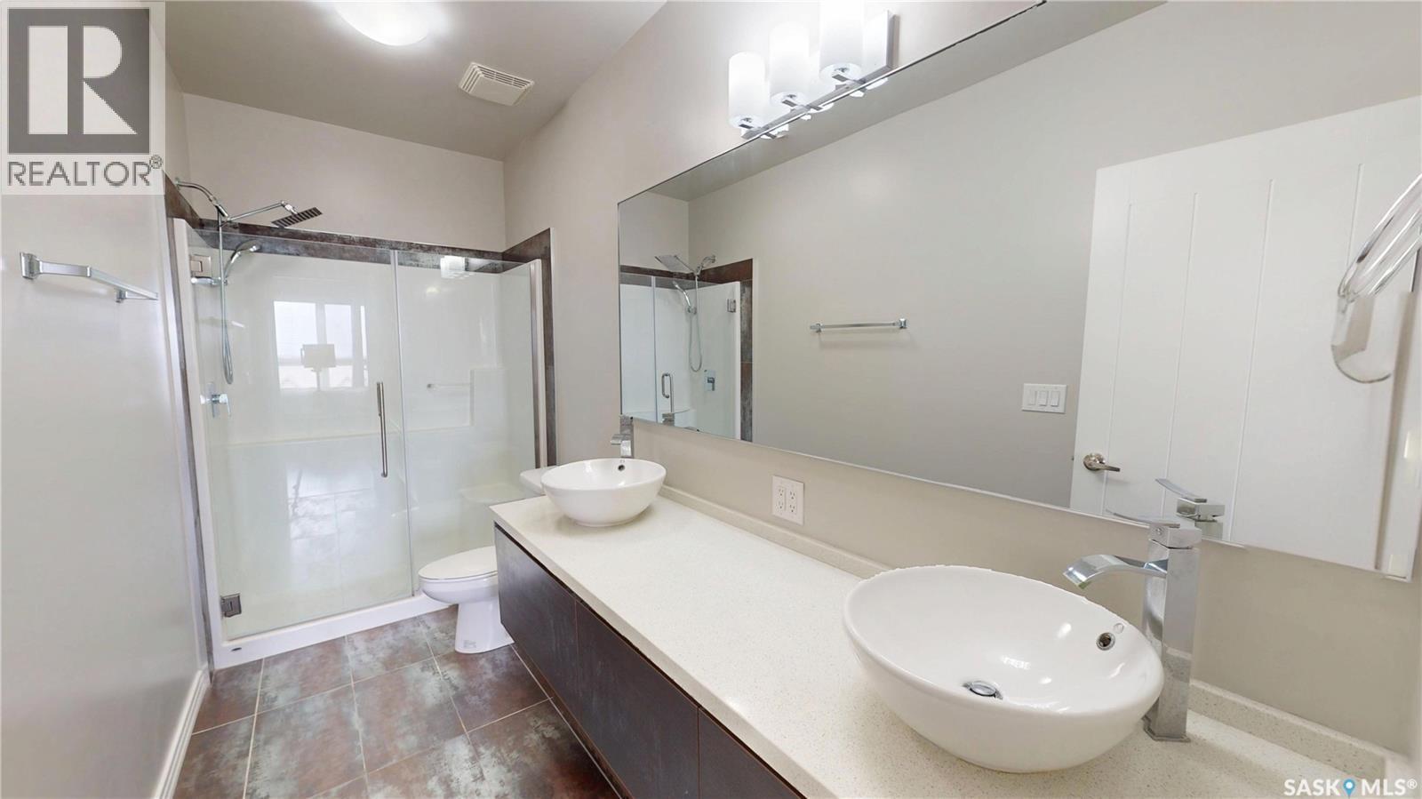 312 235 Evergreen Square, Saskatoon, SK - Indoor Photo Showing Bathroom