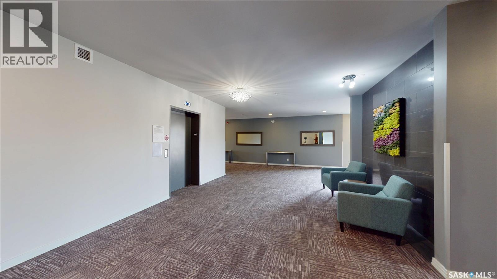 312 235 Evergreen Square, Saskatoon, SK - Indoor