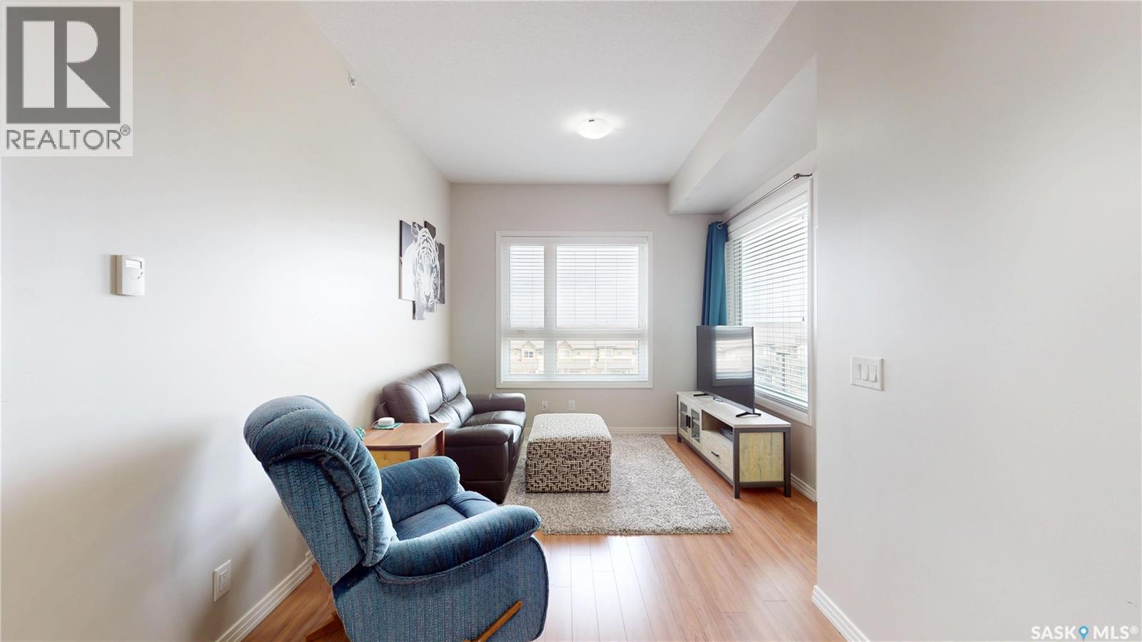 312 235 Evergreen Square, Saskatoon, SK - Indoor