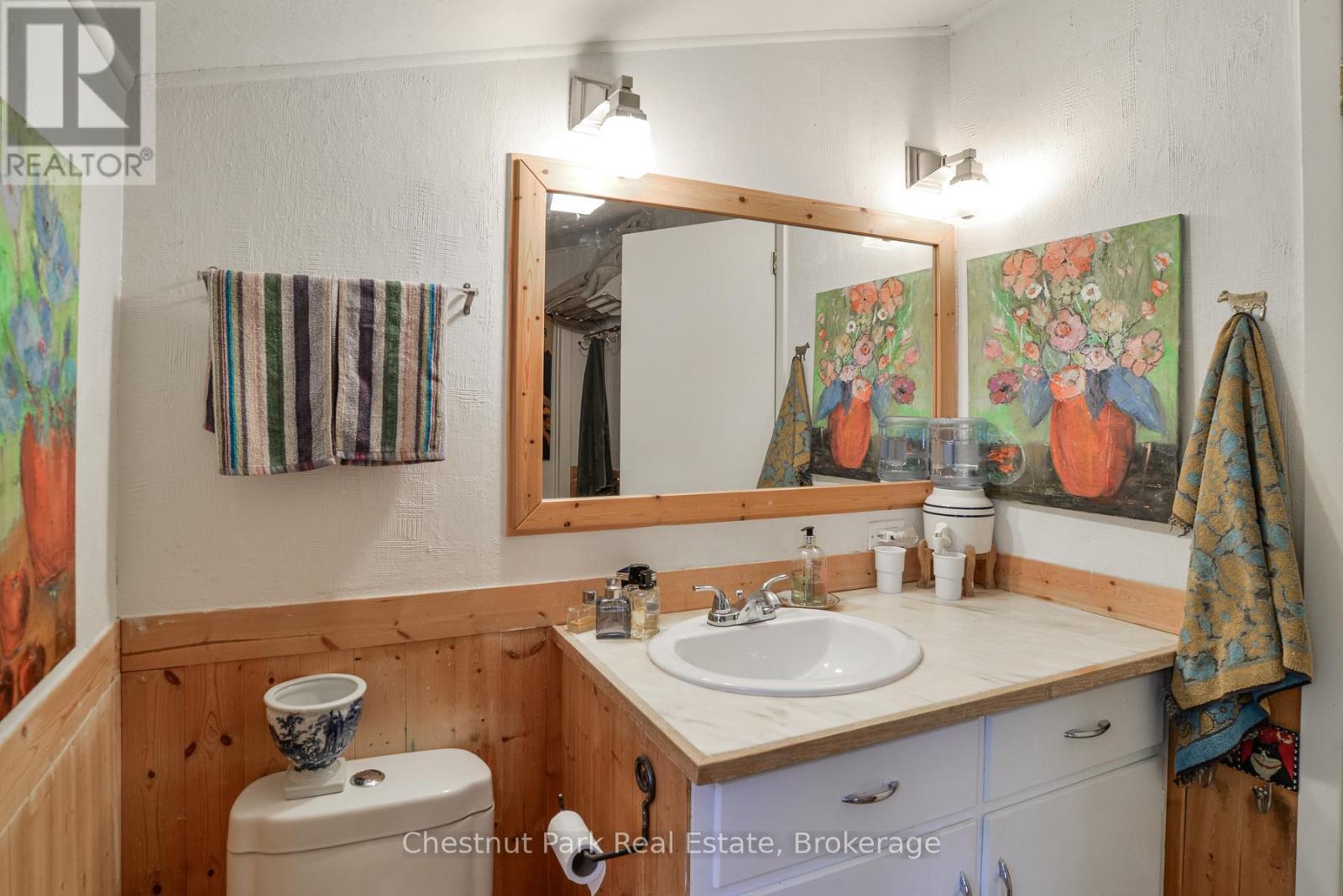 1 Rose Island, Gravenhurst (Morrison), ON - Indoor Photo Showing Bathroom