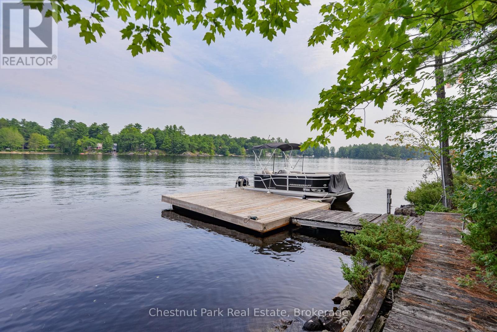close to mainland yet private & peaceful - 1 Rose Island, Gravenhurst (Morrison), ON - Outdoor With Body Of Water With View