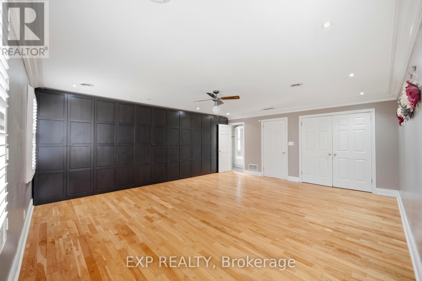 2065 Westfield Drive, Mississauga, ON - Indoor Photo Showing Other Room