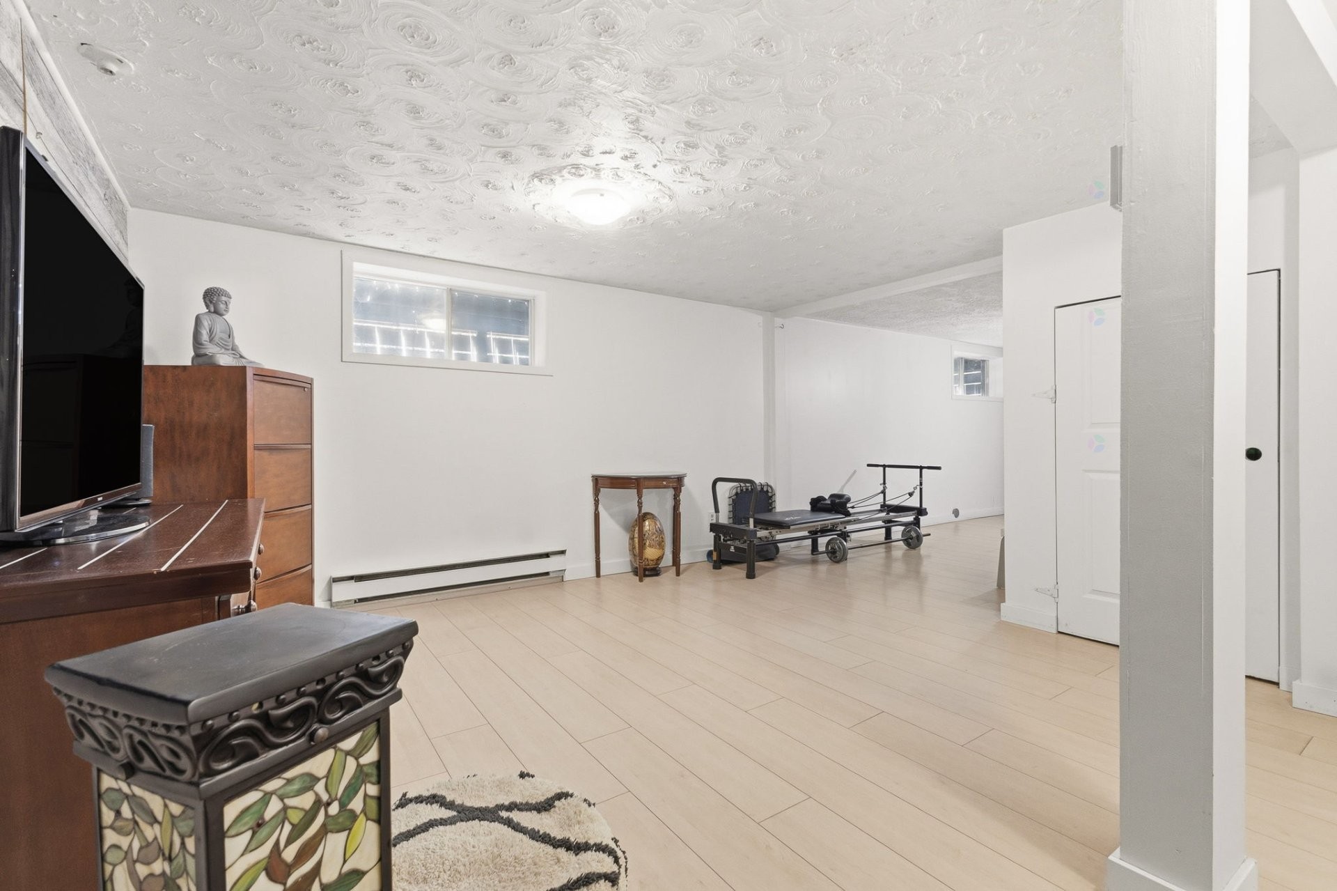 Family Room - 16 Rue André, Montpellier, QC - Indoor