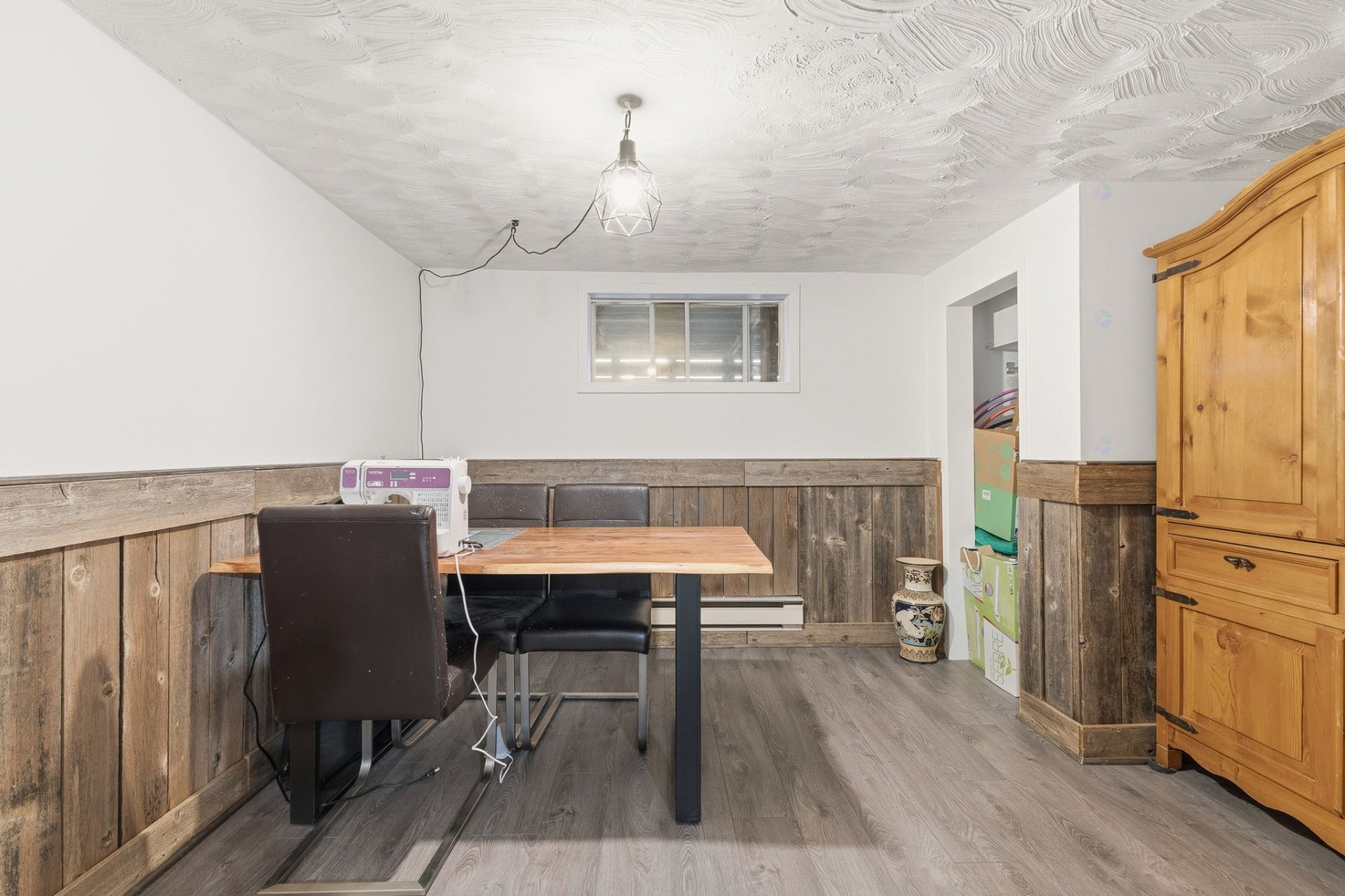 Office - 16 Rue André, Montpellier, QC - Indoor Photo Showing Dining Room