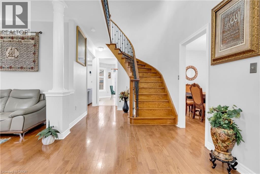 3377 Destination Drive, Mississauga, ON - Indoor Photo Showing Other Room