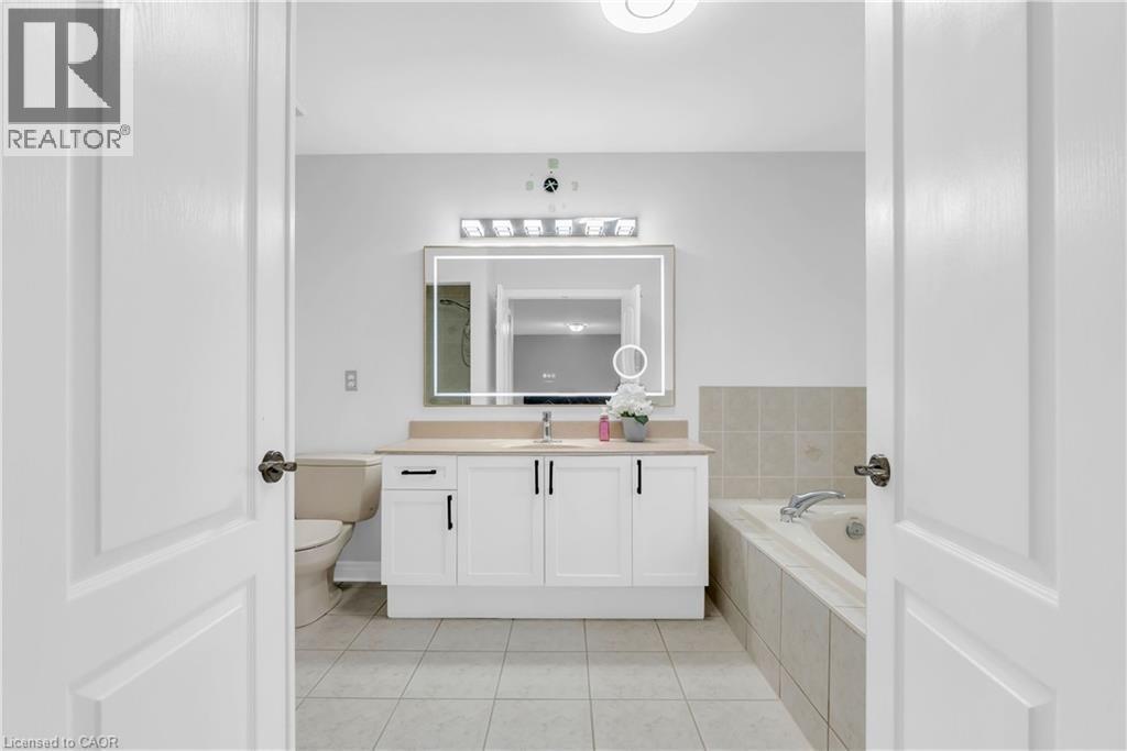 3377 Destination Drive, Mississauga, ON - Indoor Photo Showing Bathroom