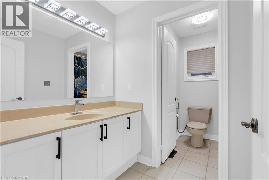 3377 Destination Drive, Mississauga, ON - Indoor Photo Showing Bathroom