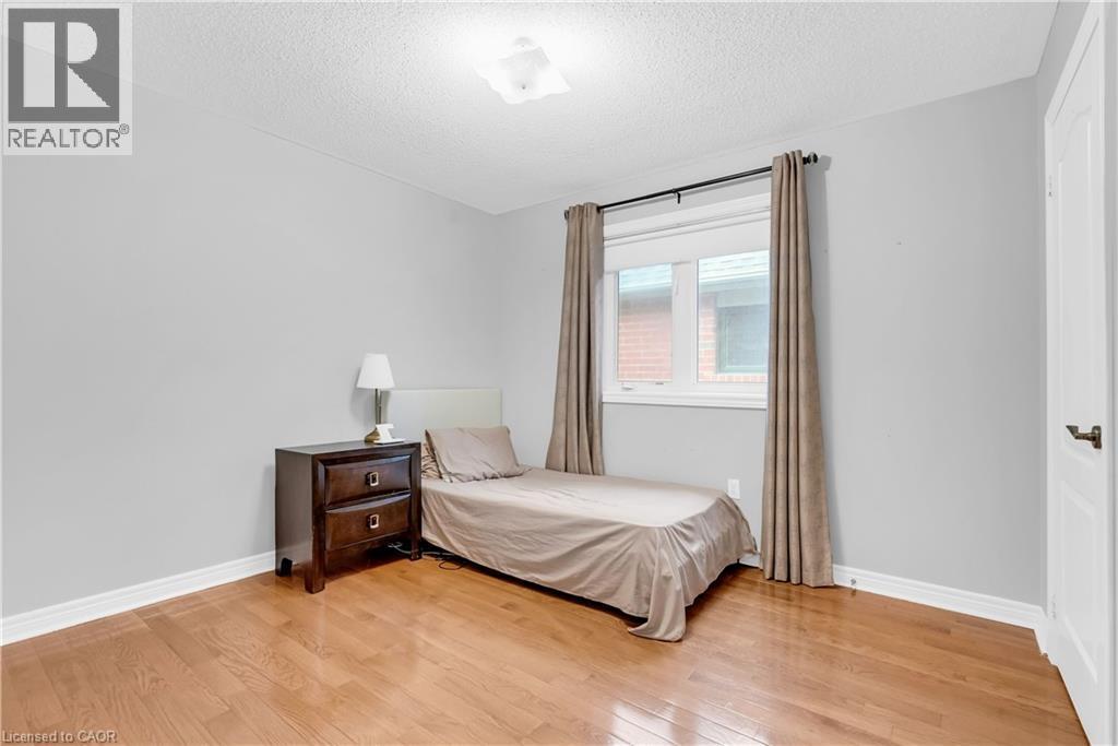 3377 Destination Drive, Mississauga, ON - Indoor Photo Showing Bedroom