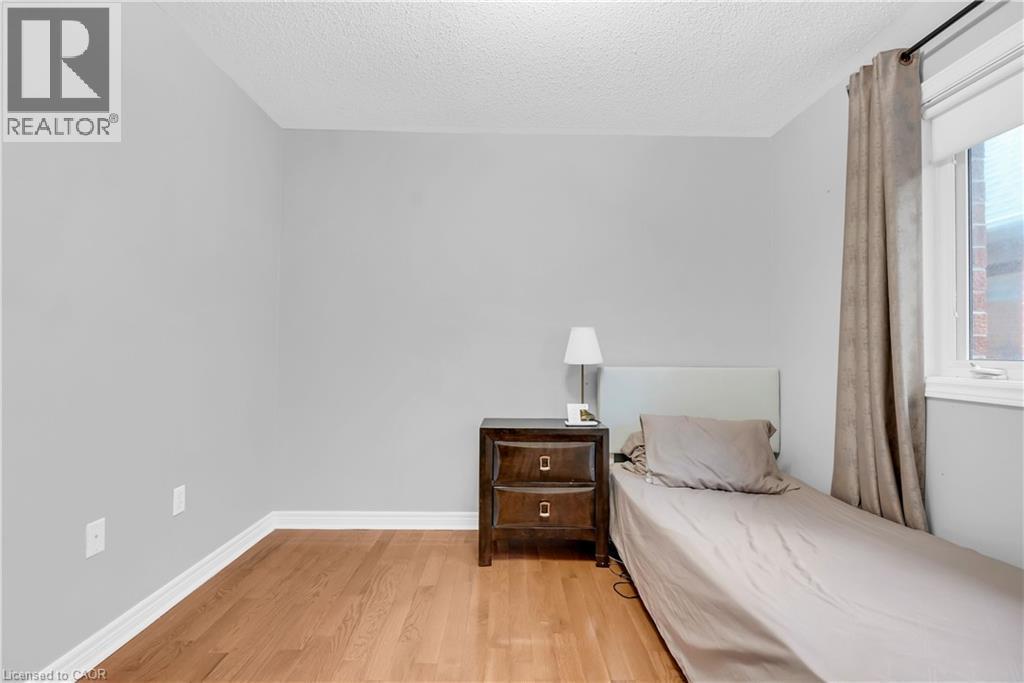 3377 Destination Drive, Mississauga, ON - Indoor Photo Showing Bedroom