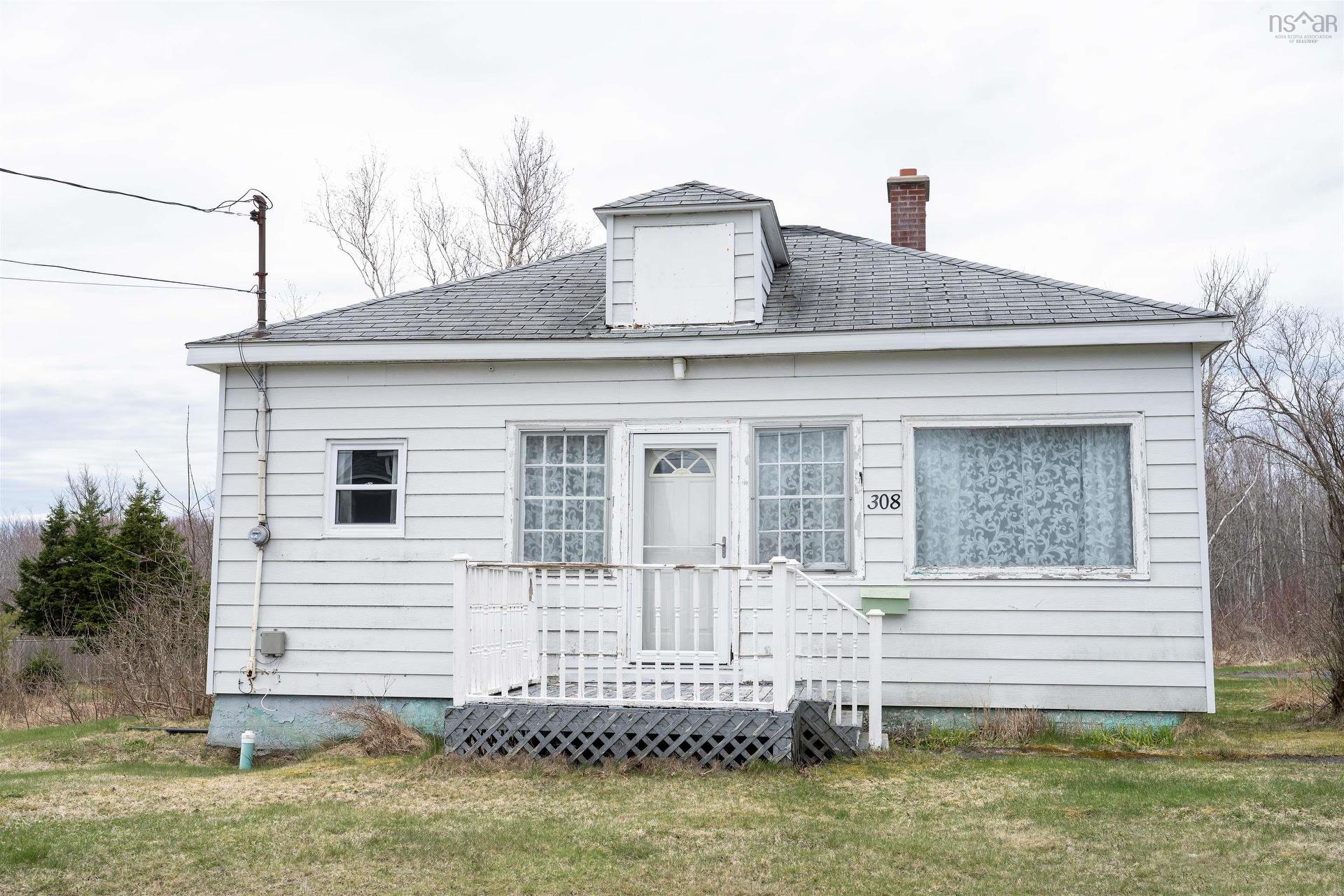 308 Lake Road, Glace Bay, NS