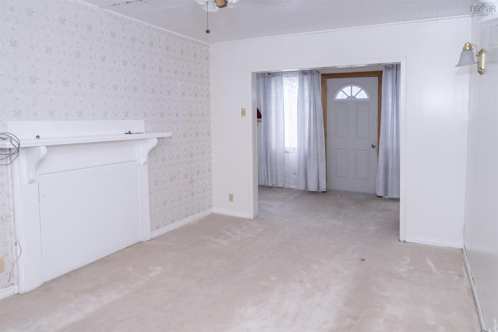 308 Lake Road, Glace Bay, NS