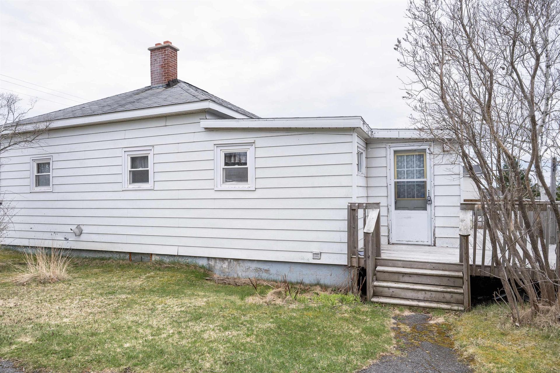 308 Lake Road, Glace Bay, NS