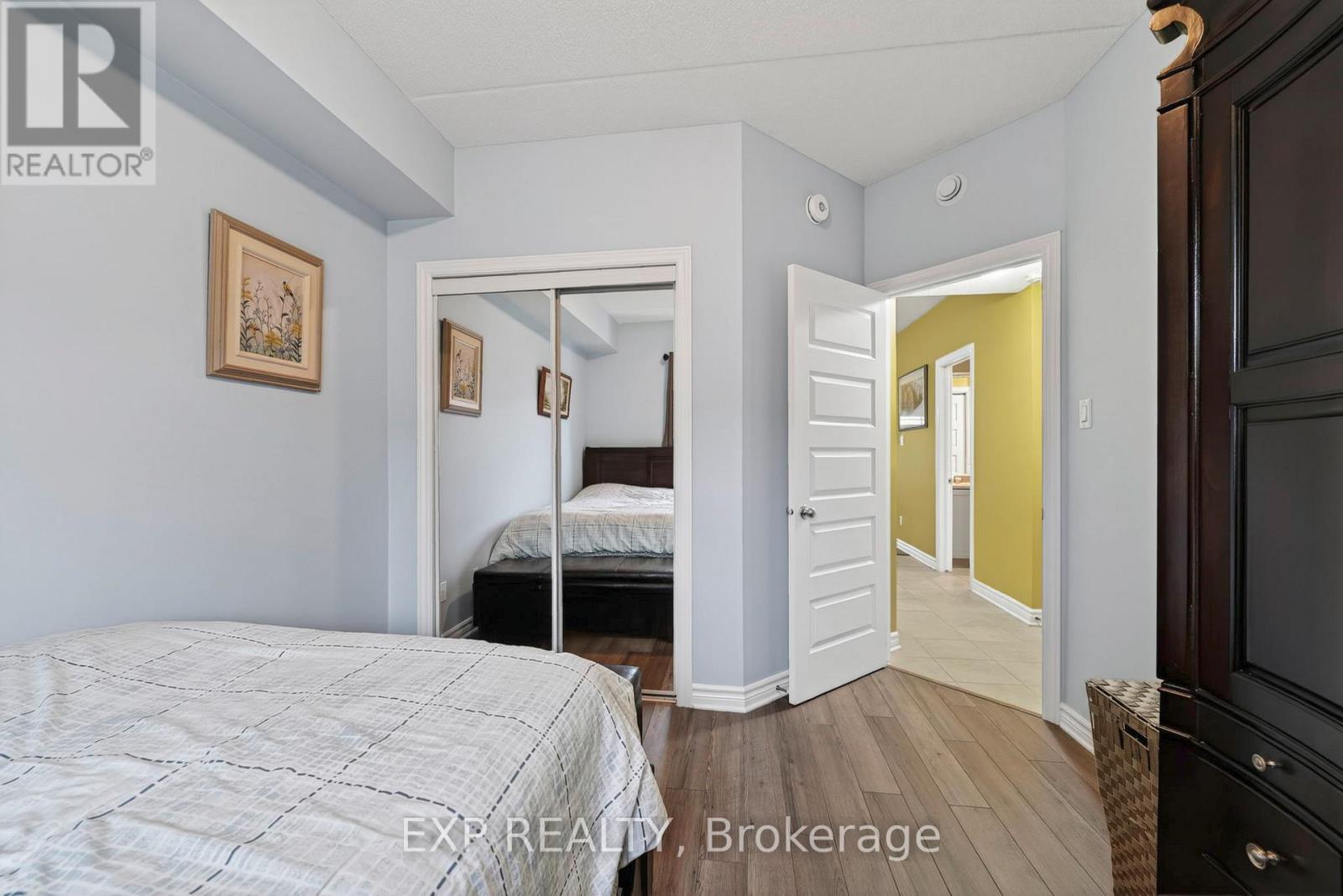 102 - 222 First Street E, Cornwall, ON - Indoor Photo Showing Bedroom
