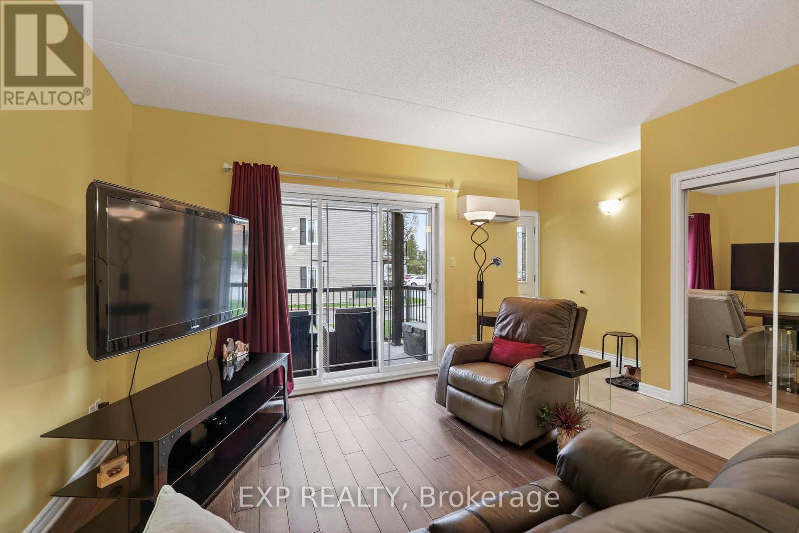 102 - 222 First Street E, Cornwall, ON - Indoor