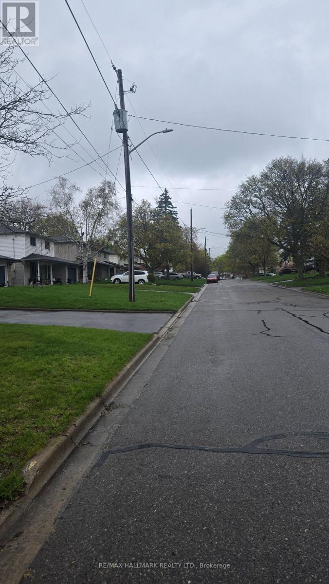 Lower Level - 106 Springdale Crescent, Oshawa, ON - Outdoor With View