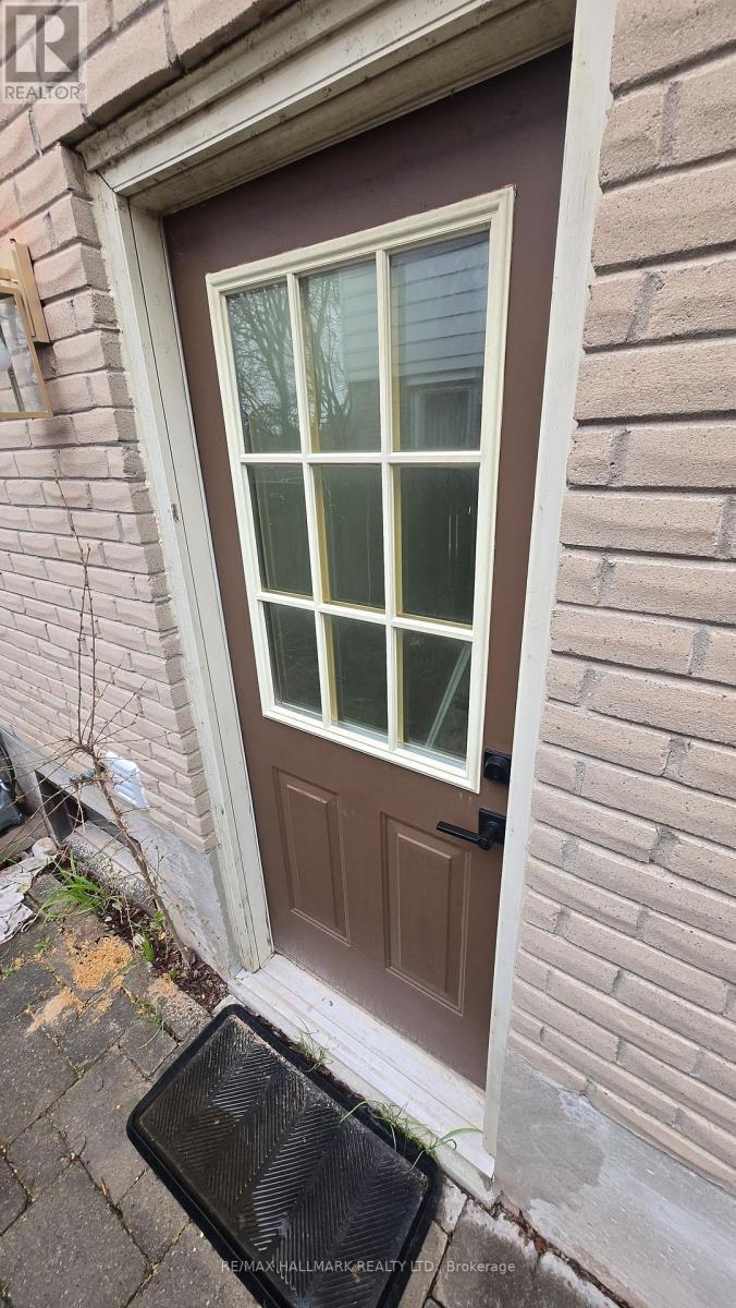 Lower Level - 106 Springdale Crescent, Oshawa, ON - Outdoor With Exterior
