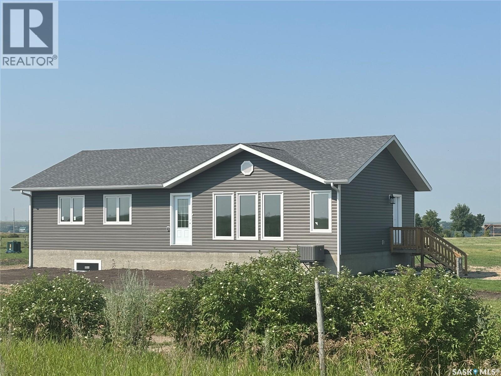 10 Jesse Bay, Last Mountain Lake, SK - Outdoor