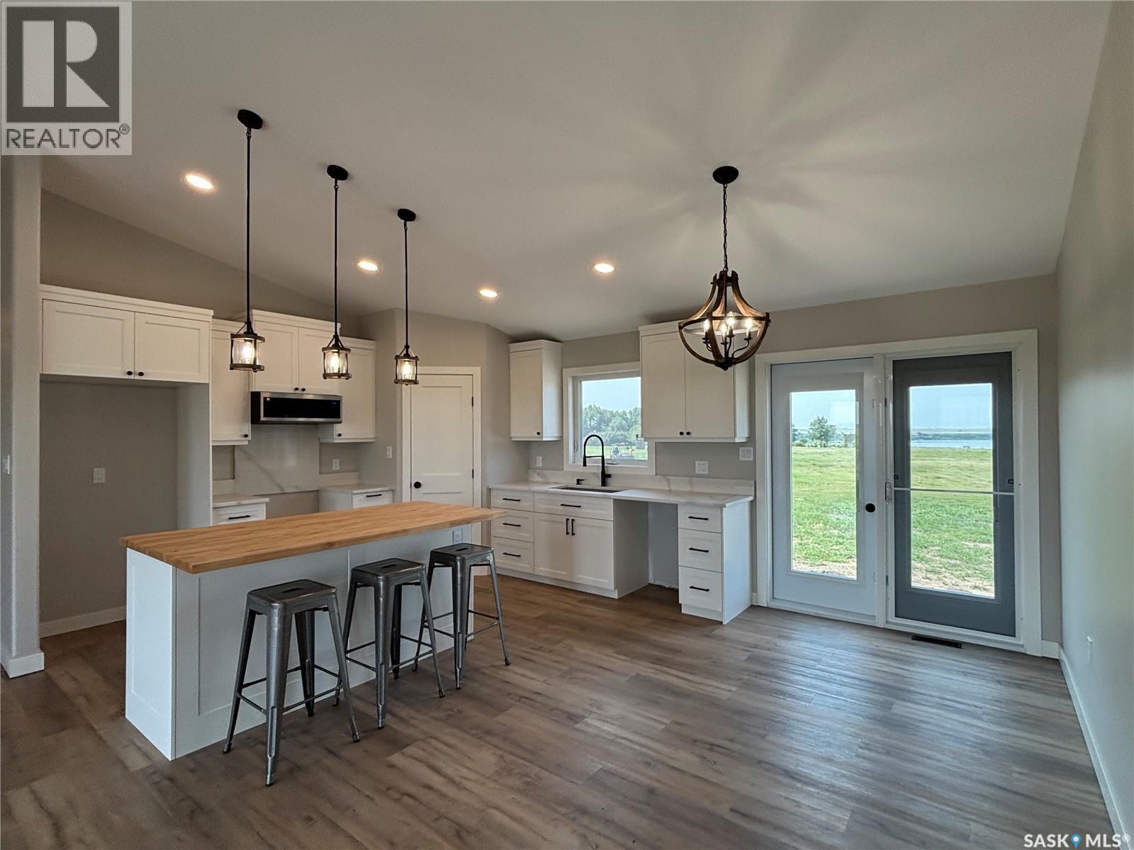 10 Jesse Bay, Last Mountain Lake, SK - Indoor Photo Showing Kitchen
