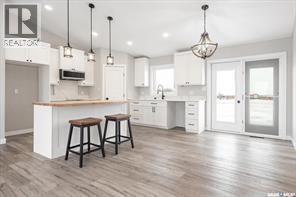 10 Jesse Bay, Last Mountain Lake, SK - Indoor Photo Showing Kitchen With Upgraded Kitchen