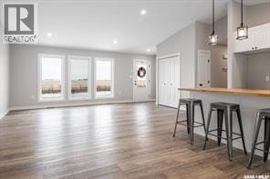 10 Jesse Bay, Last Mountain Lake, SK - Indoor