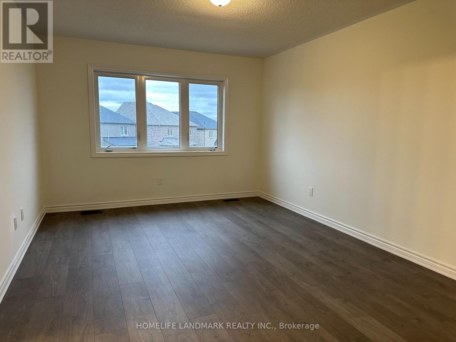41 Sapphire Way, Thorold, ON - Indoor Photo Showing Other Room