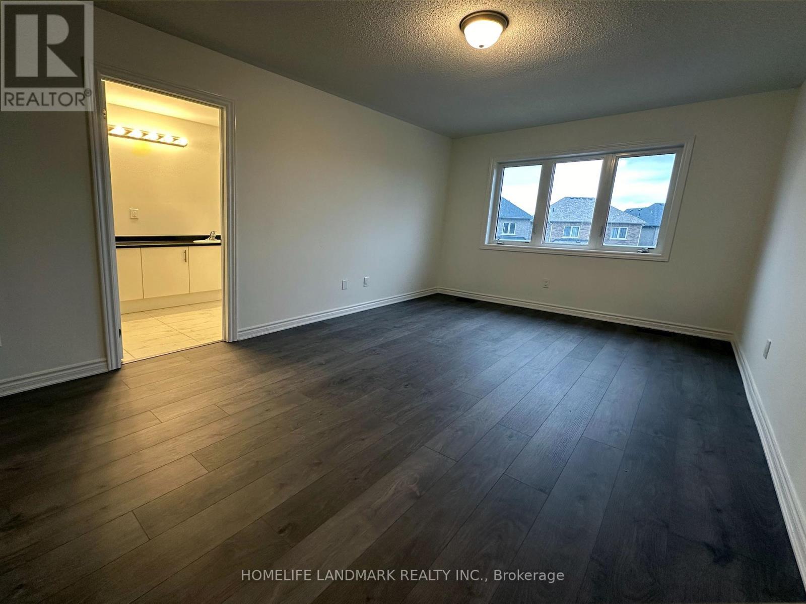 41 Sapphire Way, Thorold, ON - Indoor Photo Showing Other Room