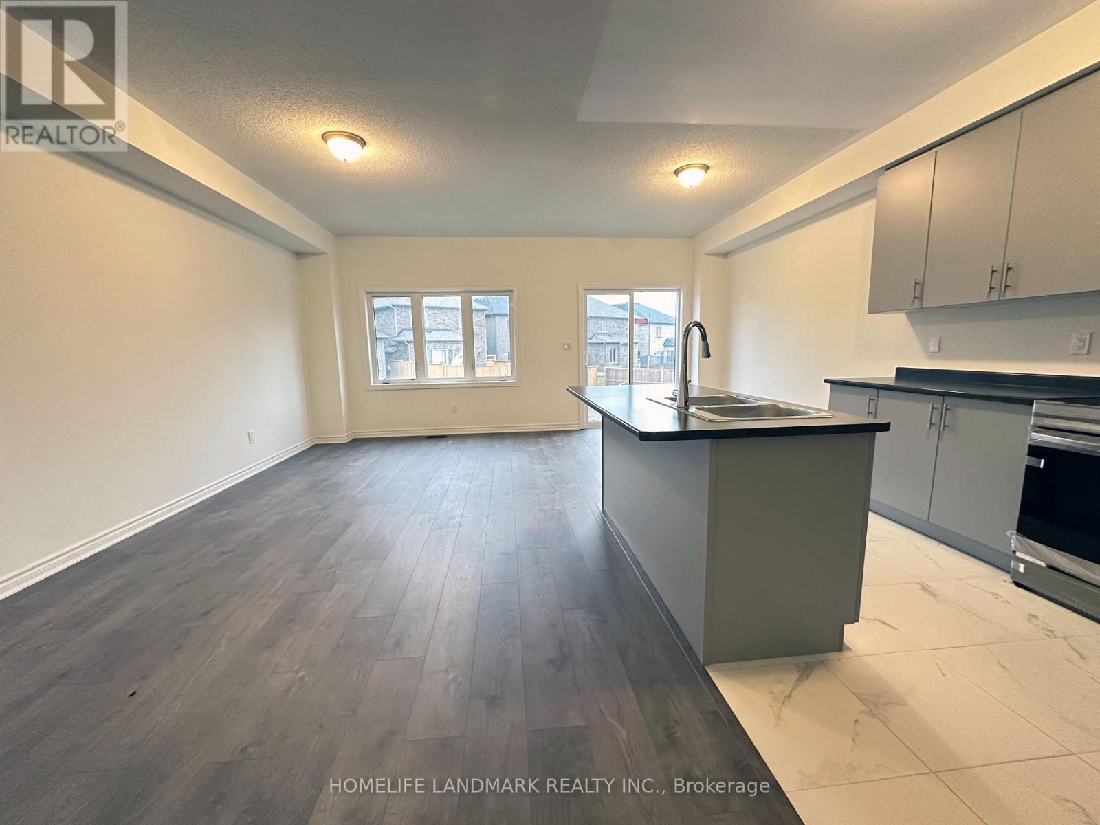 41 Sapphire Way, Thorold, ON - Indoor Photo Showing Kitchen