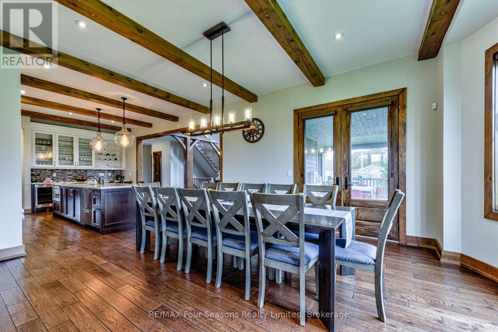 9 Windrose Valley Boulevard, Clearview, ON - Indoor Photo Showing Dining Room