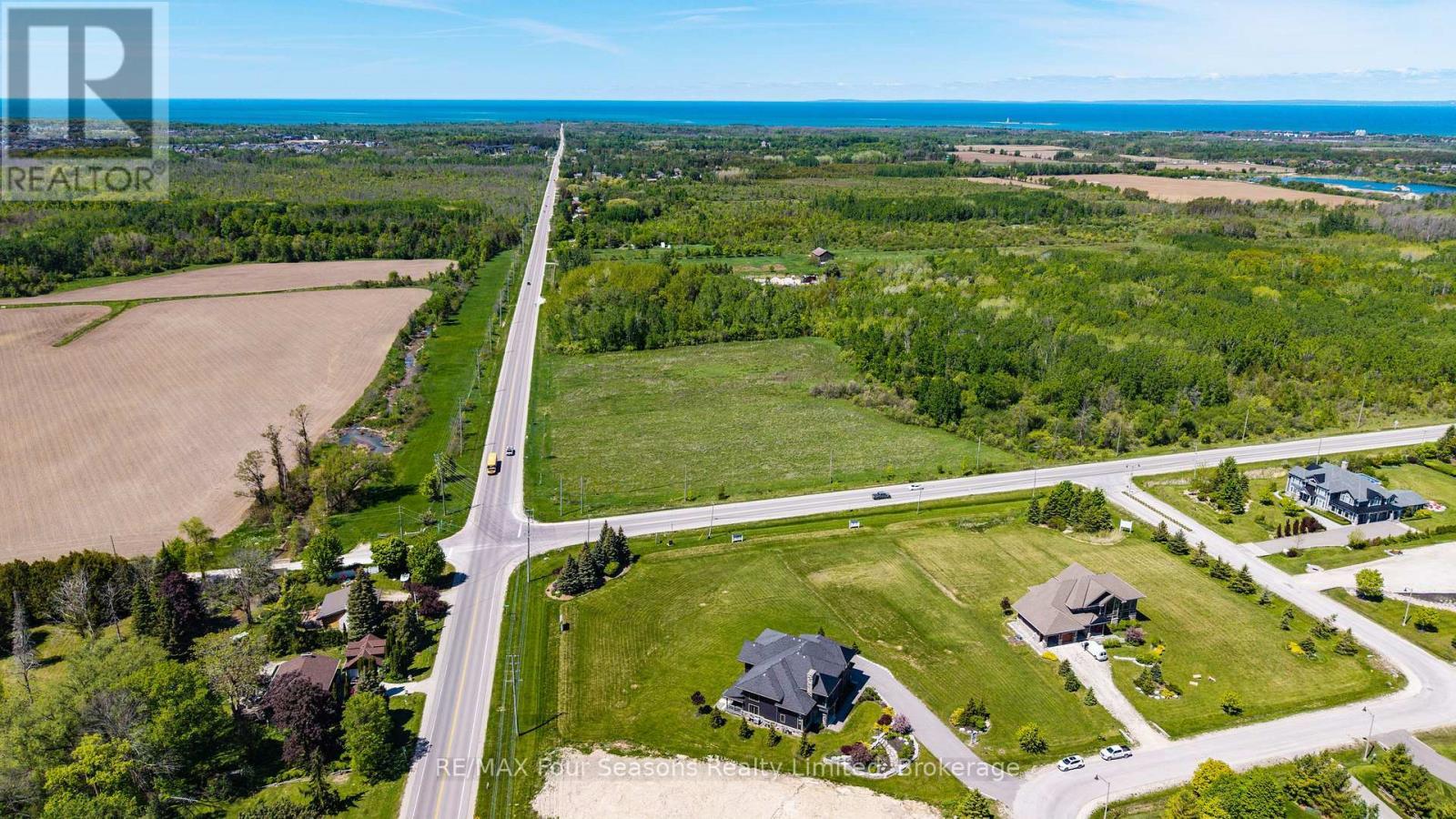9 Windrose Valley Boulevard, Clearview, ON - Outdoor With View