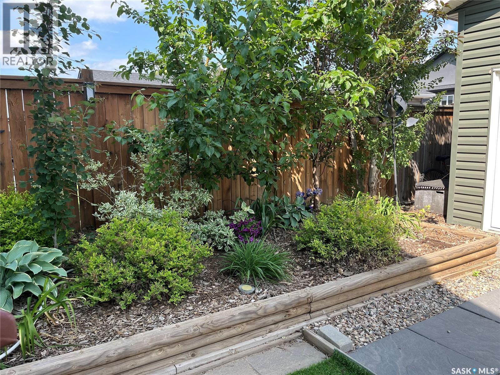 416 Golden Willow Way, Warman, SK - Outdoor