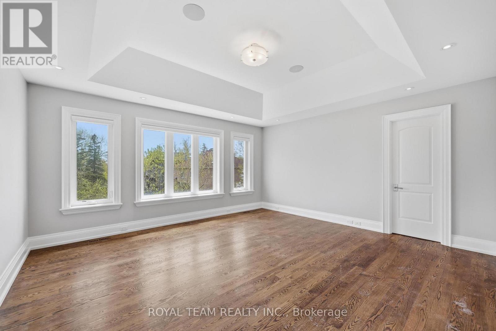 130 Elmwood Avenue, Richmond Hill, ON - Indoor Photo Showing Other Room
