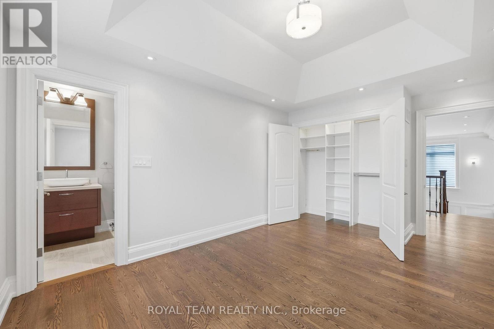 130 Elmwood Avenue, Richmond Hill, ON - Indoor Photo Showing Other Room