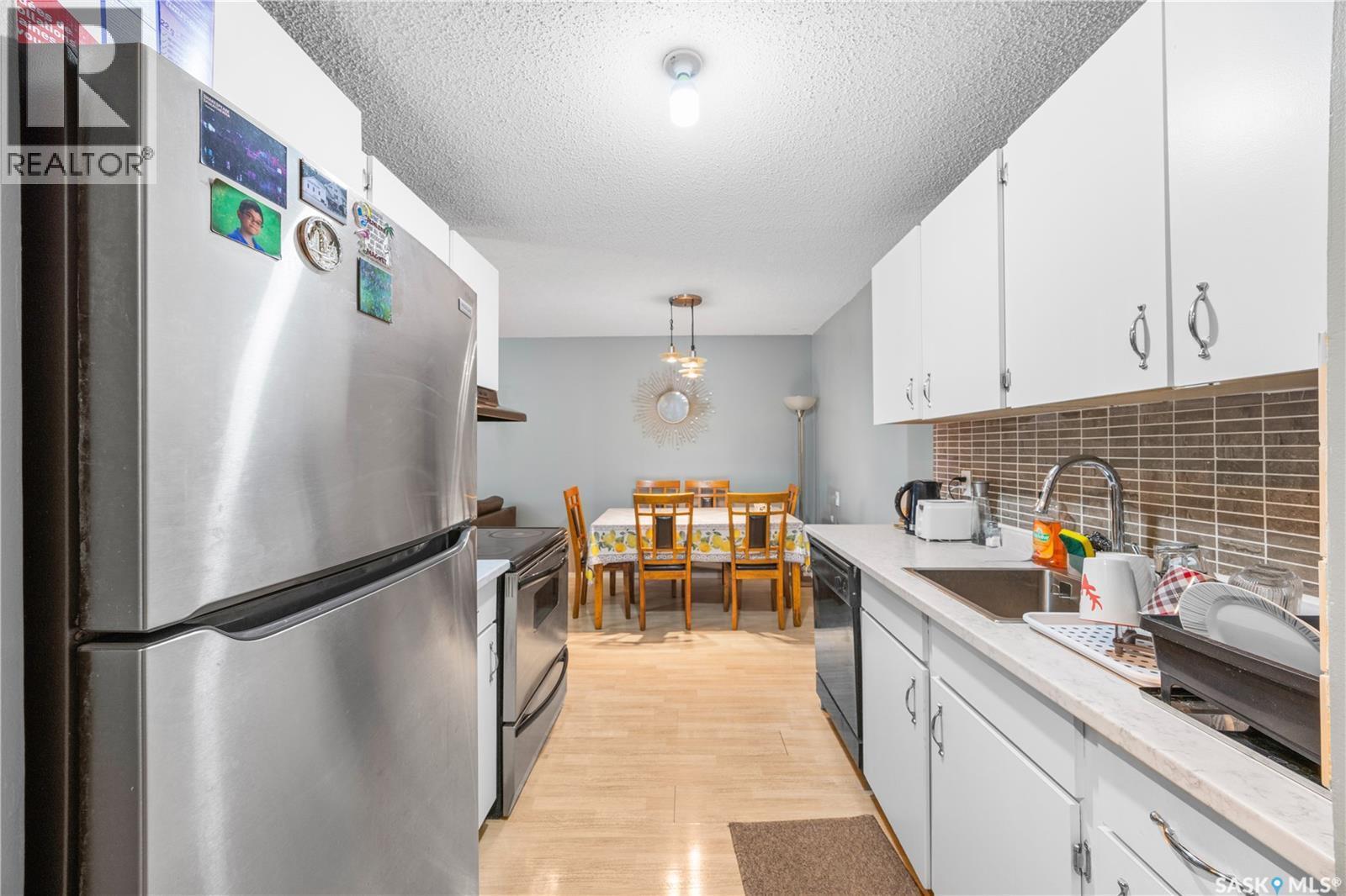 236 310 Stillwater Drive, Saskatoon, SK - Indoor Photo Showing Kitchen