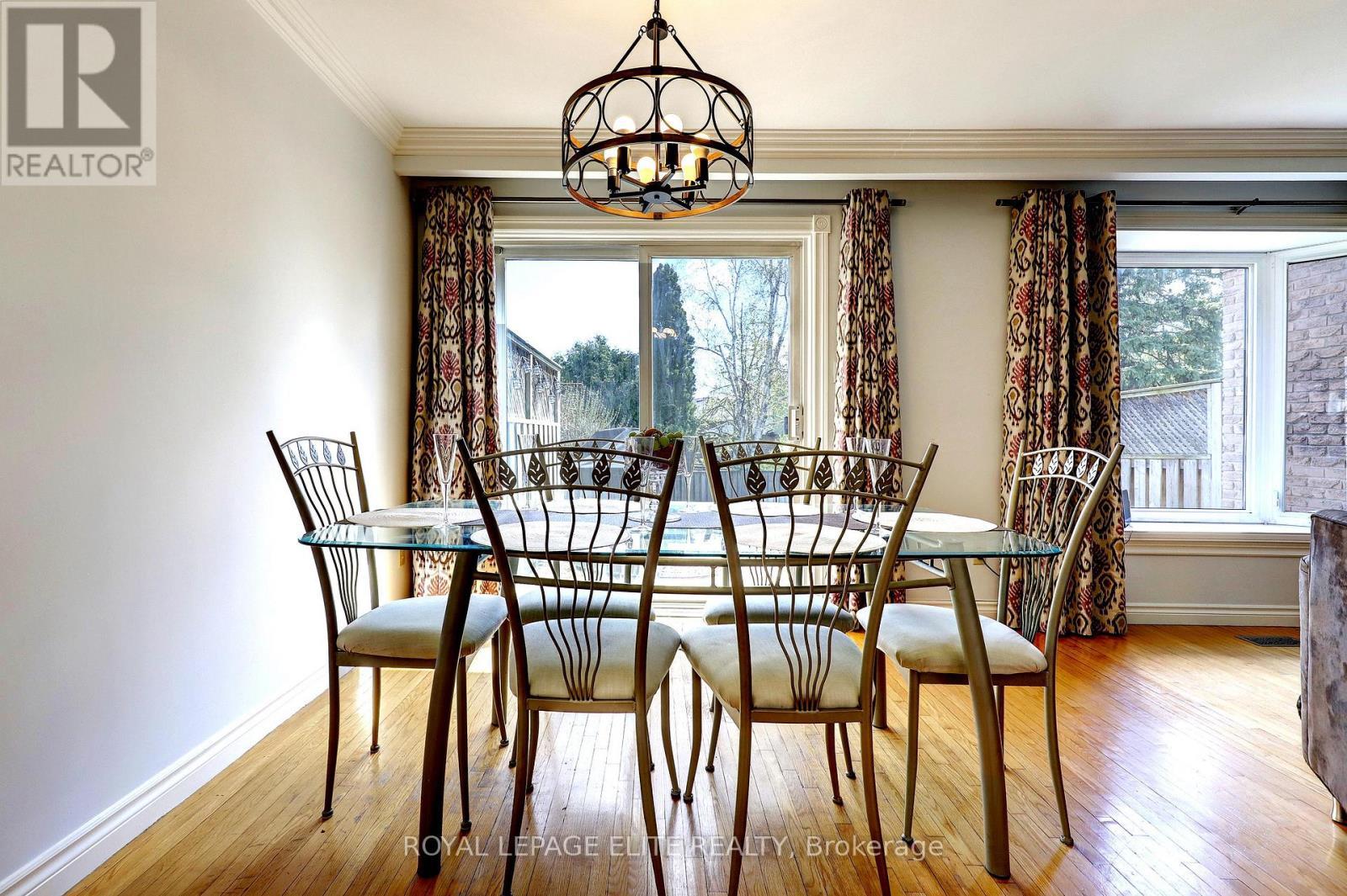 7113 Tamar Road, Mississauga, ON - Indoor Photo Showing Dining Room