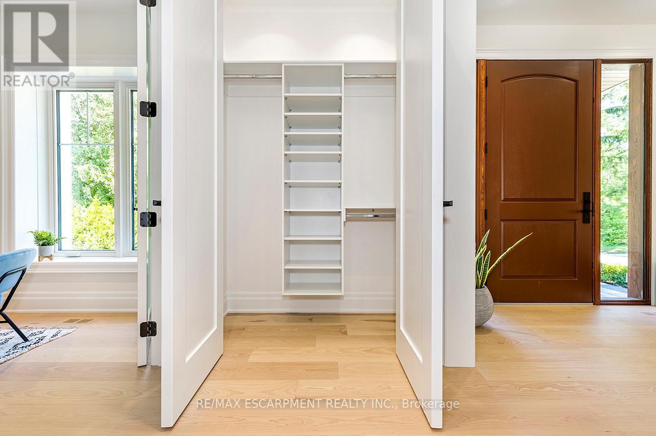 1618 Dogwood Trail, Mississauga, ON - Indoor Photo Showing Other Room