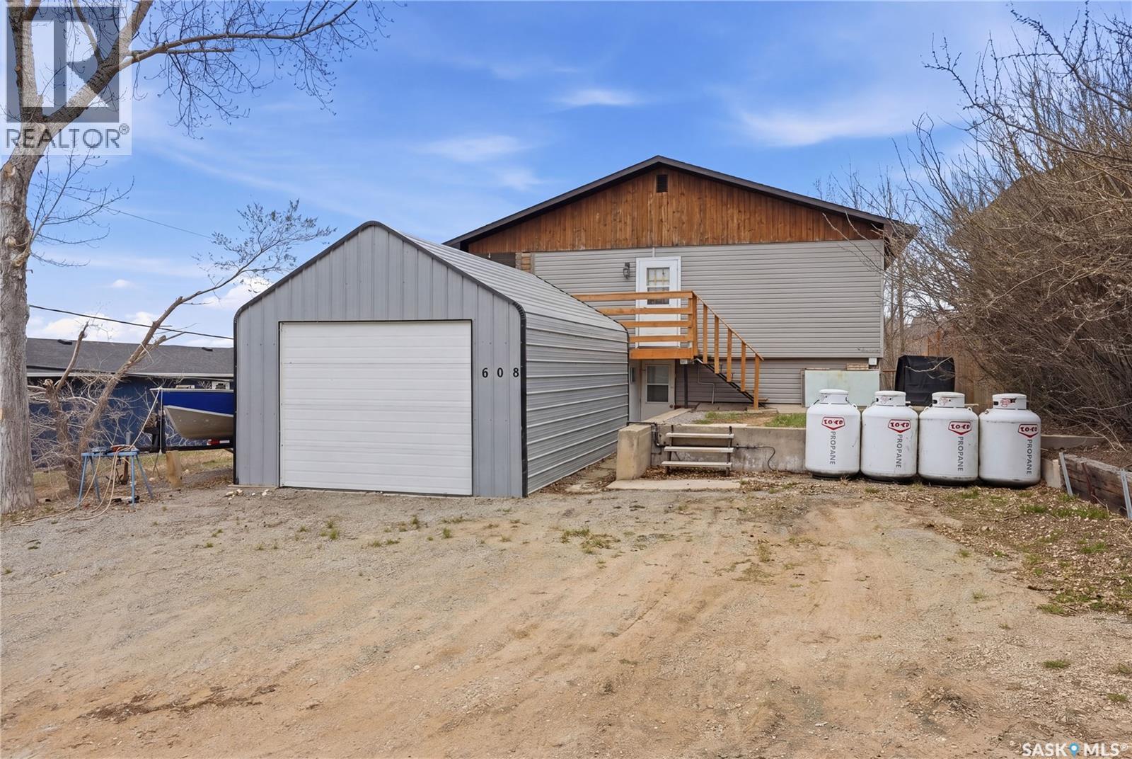 608 Aurora Street, Saskatchewan Beach, SK - Outdoor With Exterior