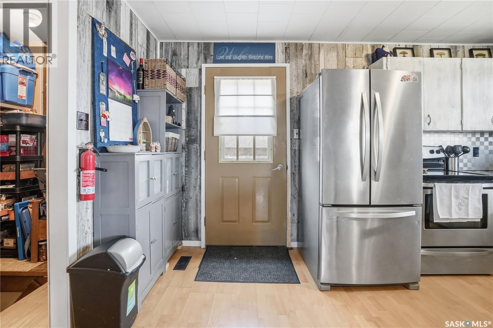 608 Aurora Street, Saskatchewan Beach, SK - Indoor Photo Showing Kitchen