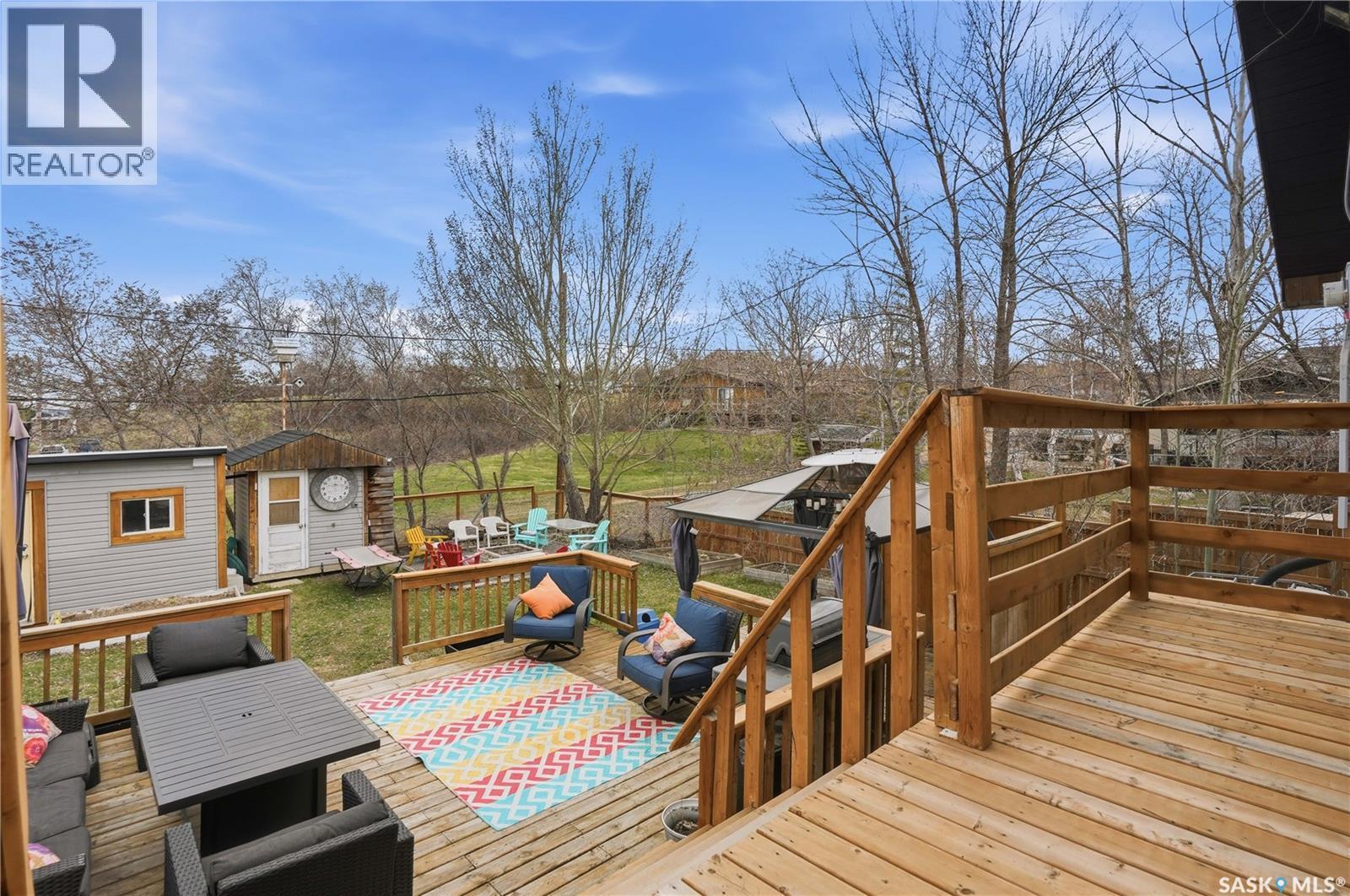 608 Aurora Street, Saskatchewan Beach, SK - Outdoor With Deck Patio Veranda