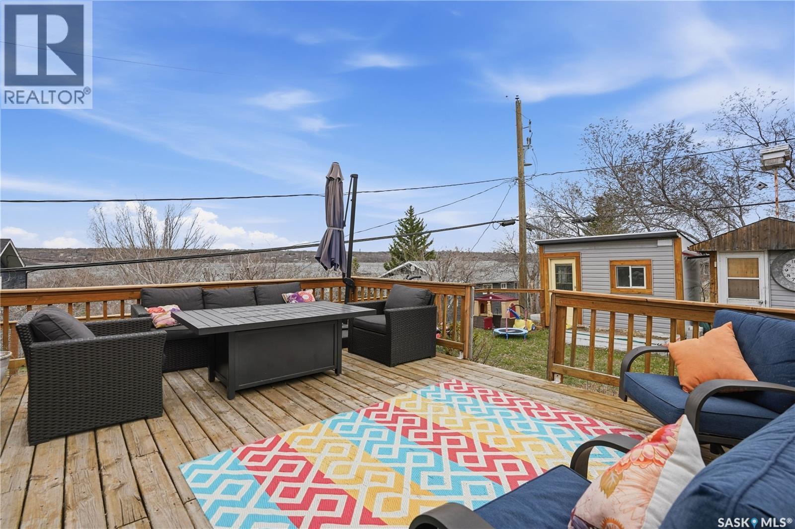 608 Aurora Street, Saskatchewan Beach, SK - Outdoor With Deck Patio Veranda