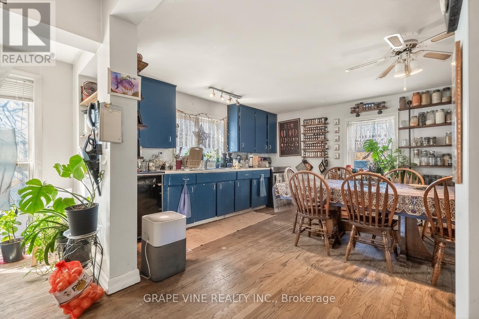 388 Berkley Avenue, Ottawa, ON - Indoor Photo Showing Dining Room