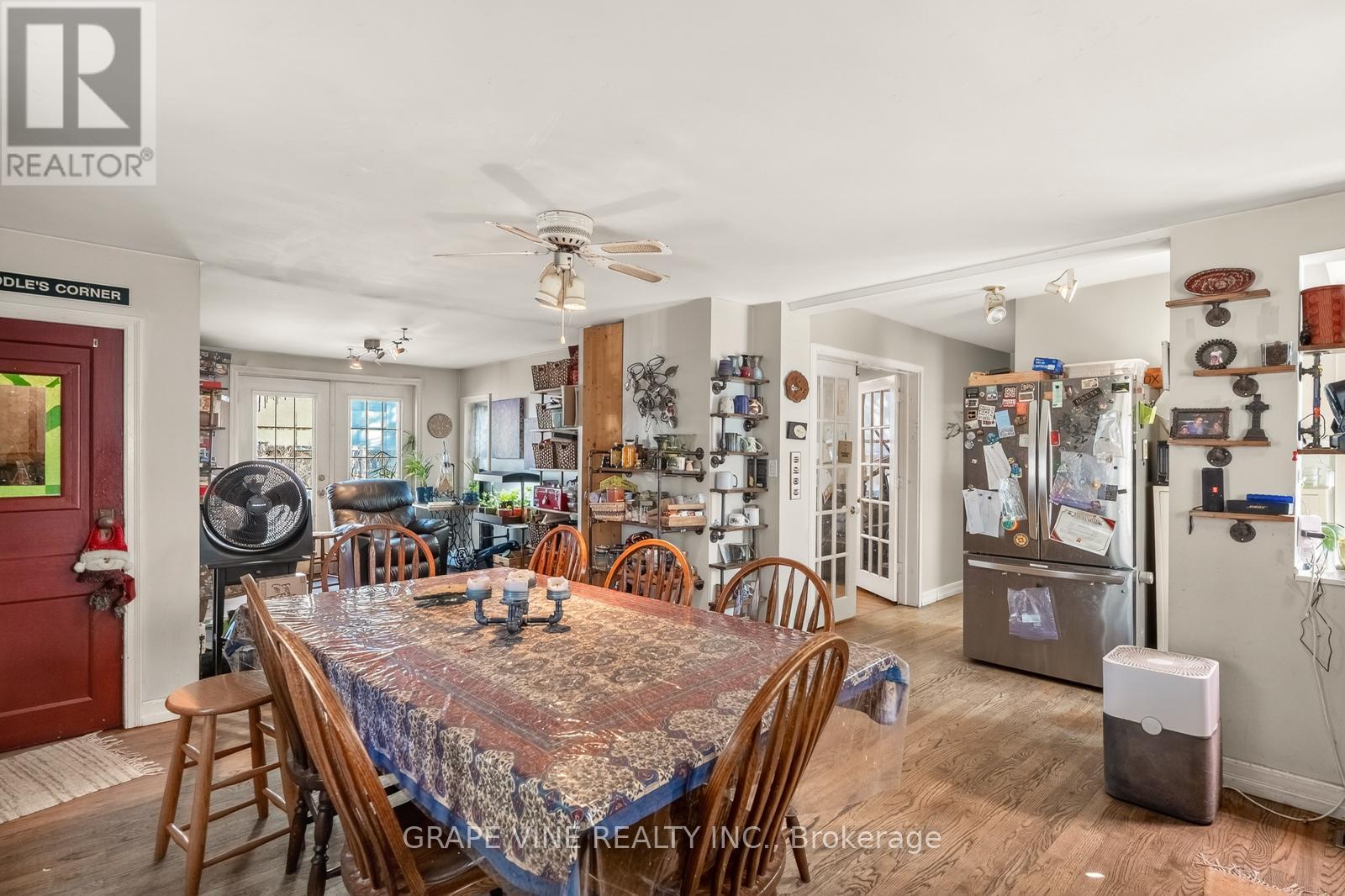 388 Berkley Avenue, Ottawa, ON - Indoor Photo Showing Dining Room