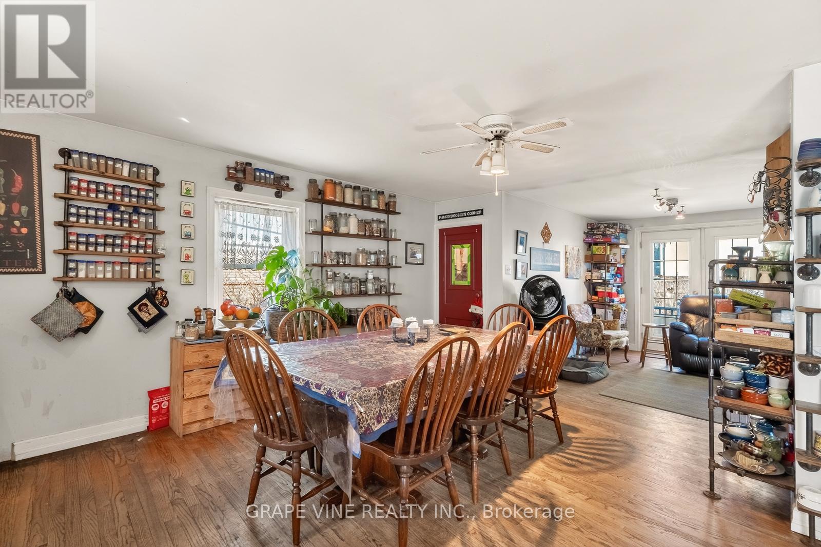 388 Berkley Avenue, Ottawa, ON - Indoor Photo Showing Dining Room