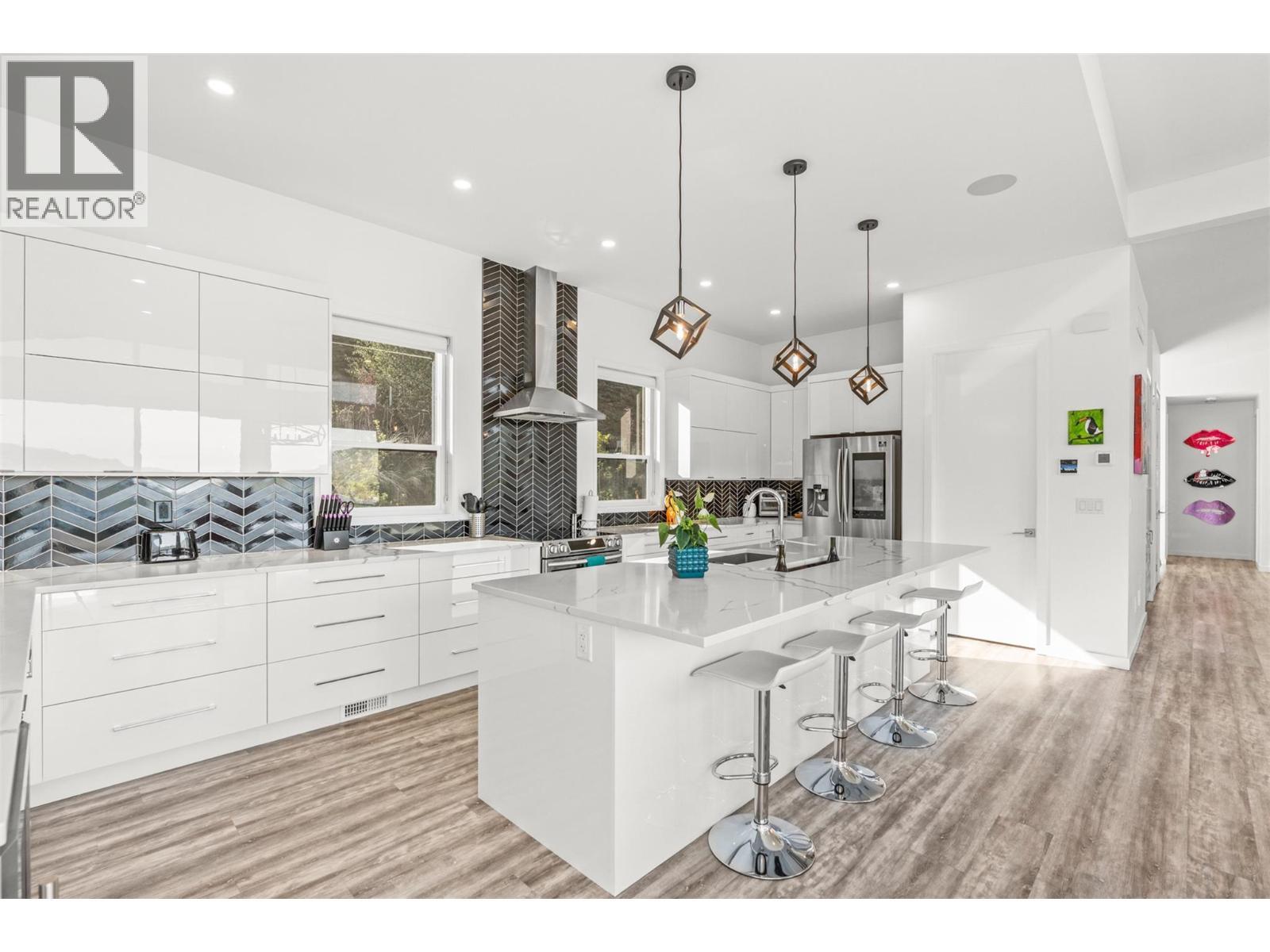 7938 Graystone Drive, Coldstream, BC - Indoor Photo Showing Kitchen With Upgraded Kitchen