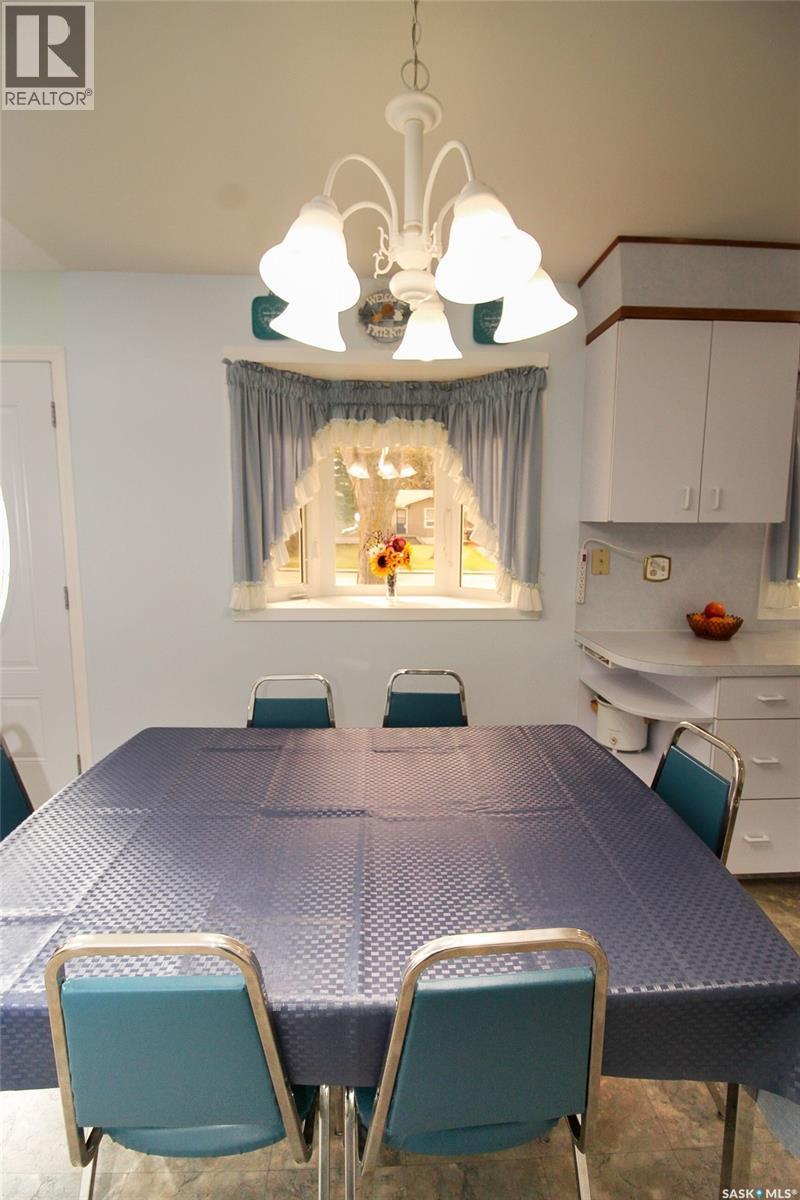 435 3Rd Avenue E, Shaunavon, SK -