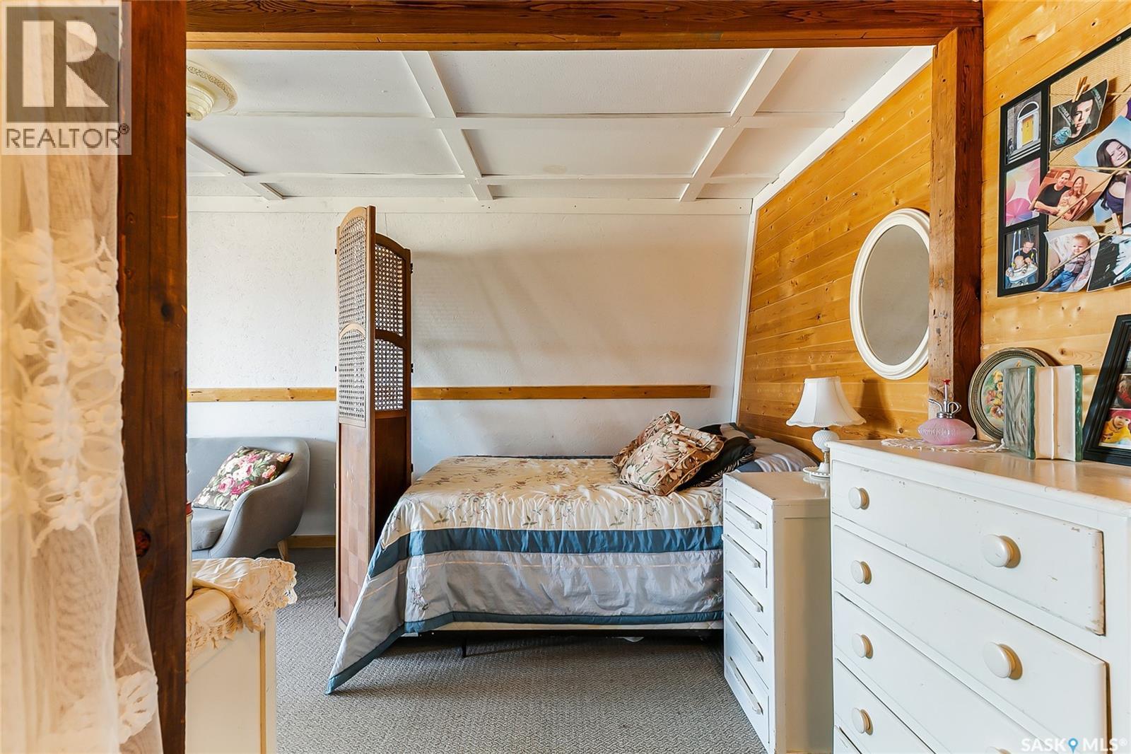 100 Tower Road, Buena Vista, SK - Indoor Photo Showing Bedroom